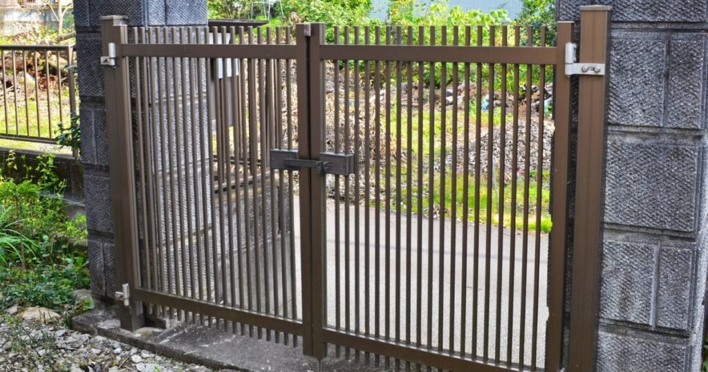 まとめ|違和感があるなら門扉の修理を検討しよう